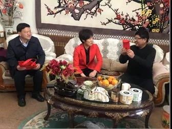 春節(jié)前夕酒泉市國(guó)資委領(lǐng)導(dǎo)看望慰問敦煌種業(yè)老干部老黨員、困難職工