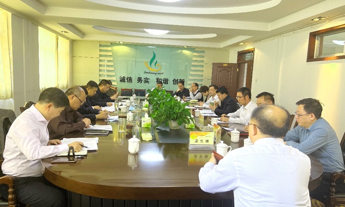 市委常委、副市長張秀林到敦煌種業(yè)調(diào)研